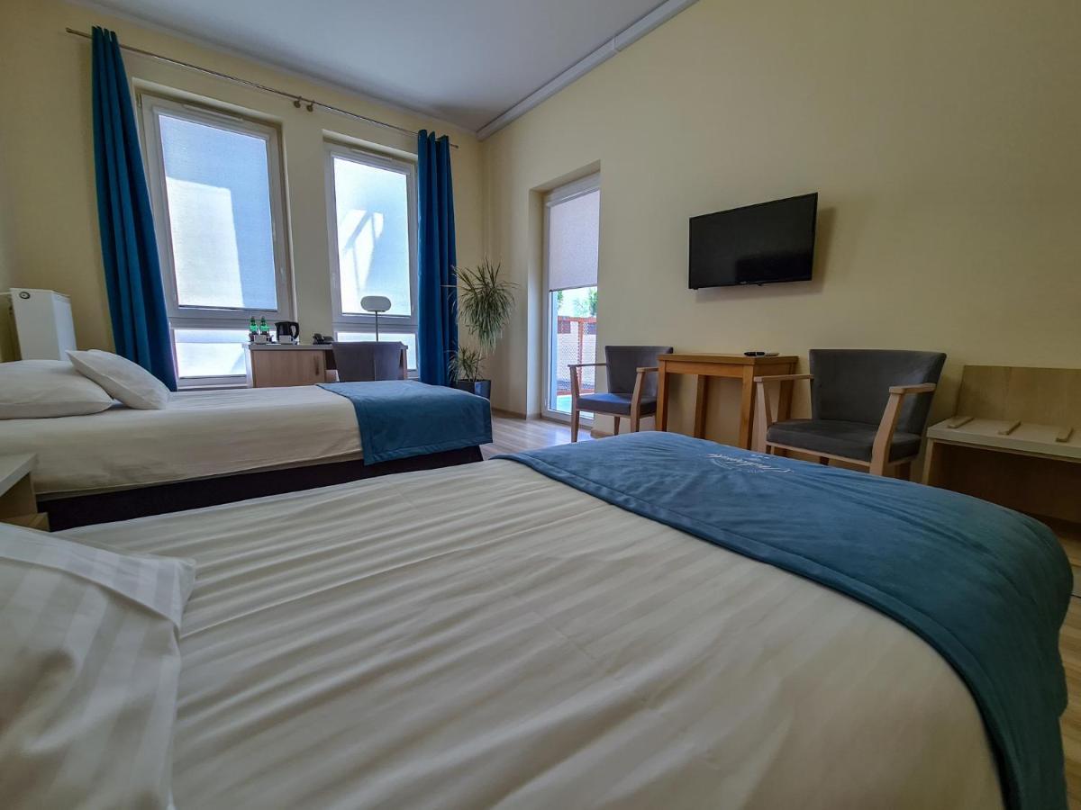 Antoninska Hotel & Apartamenty Leszno  Dış mekan fotoğraf