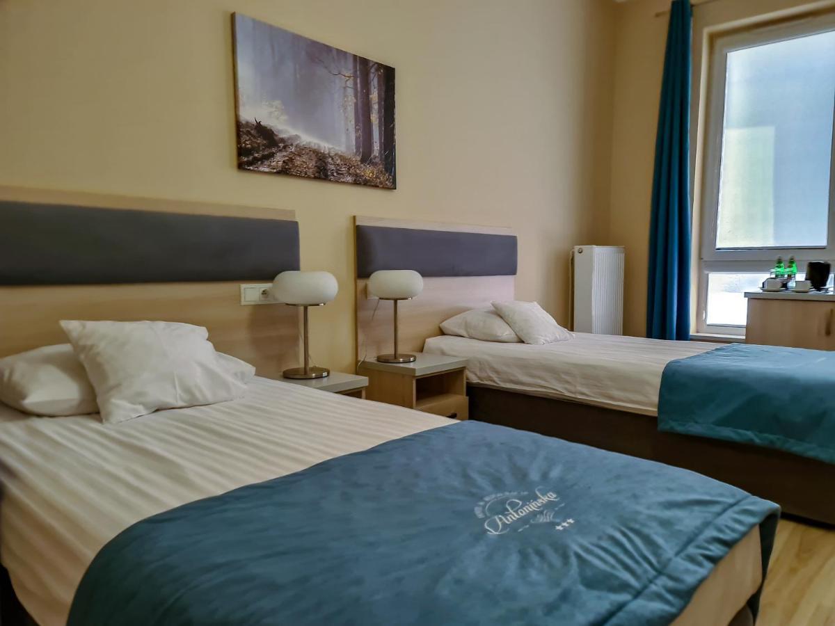 Antoninska Hotel & Apartamenty Leszno  Dış mekan fotoğraf