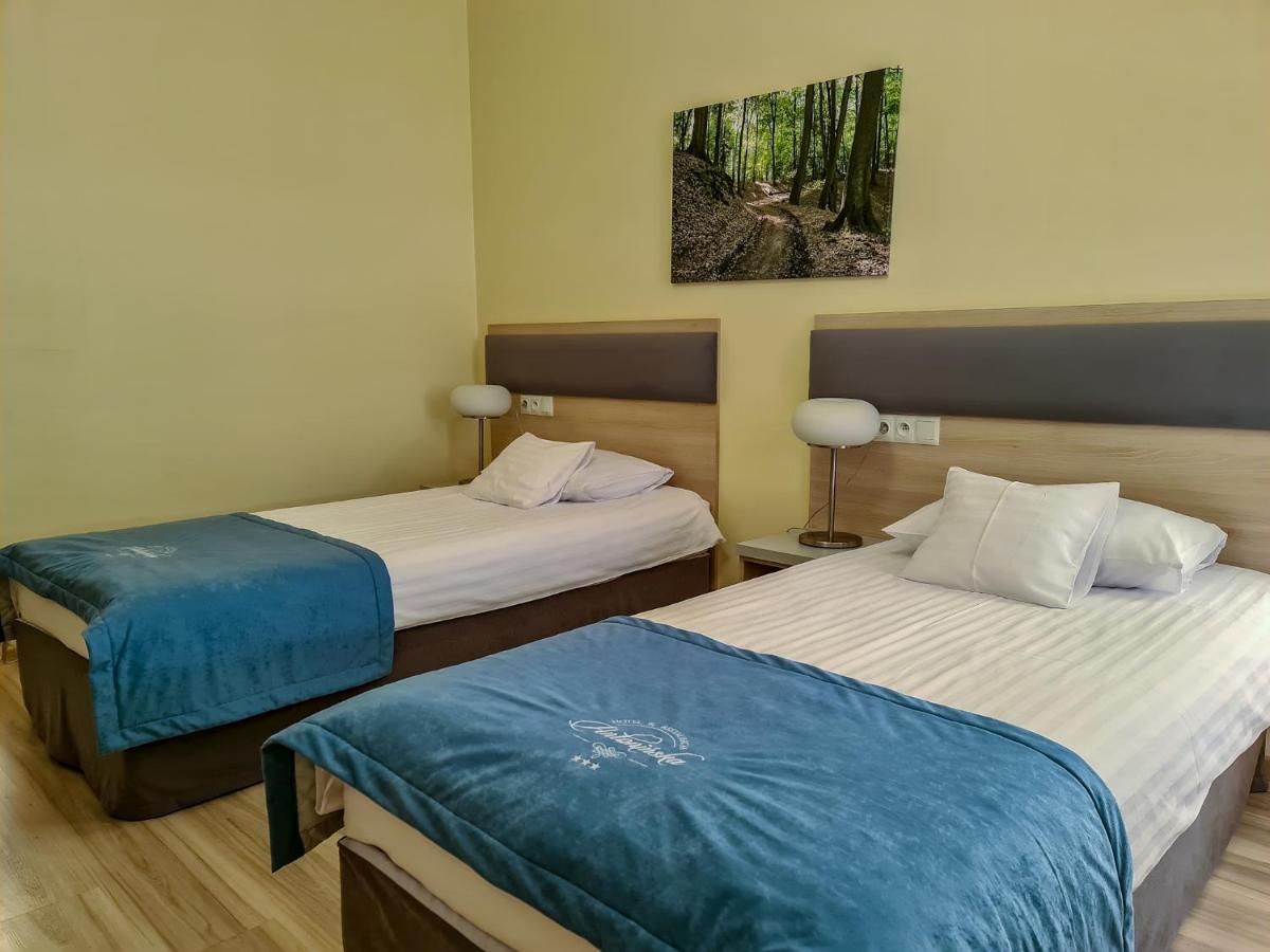 Antoninska Hotel & Apartamenty Leszno  Dış mekan fotoğraf