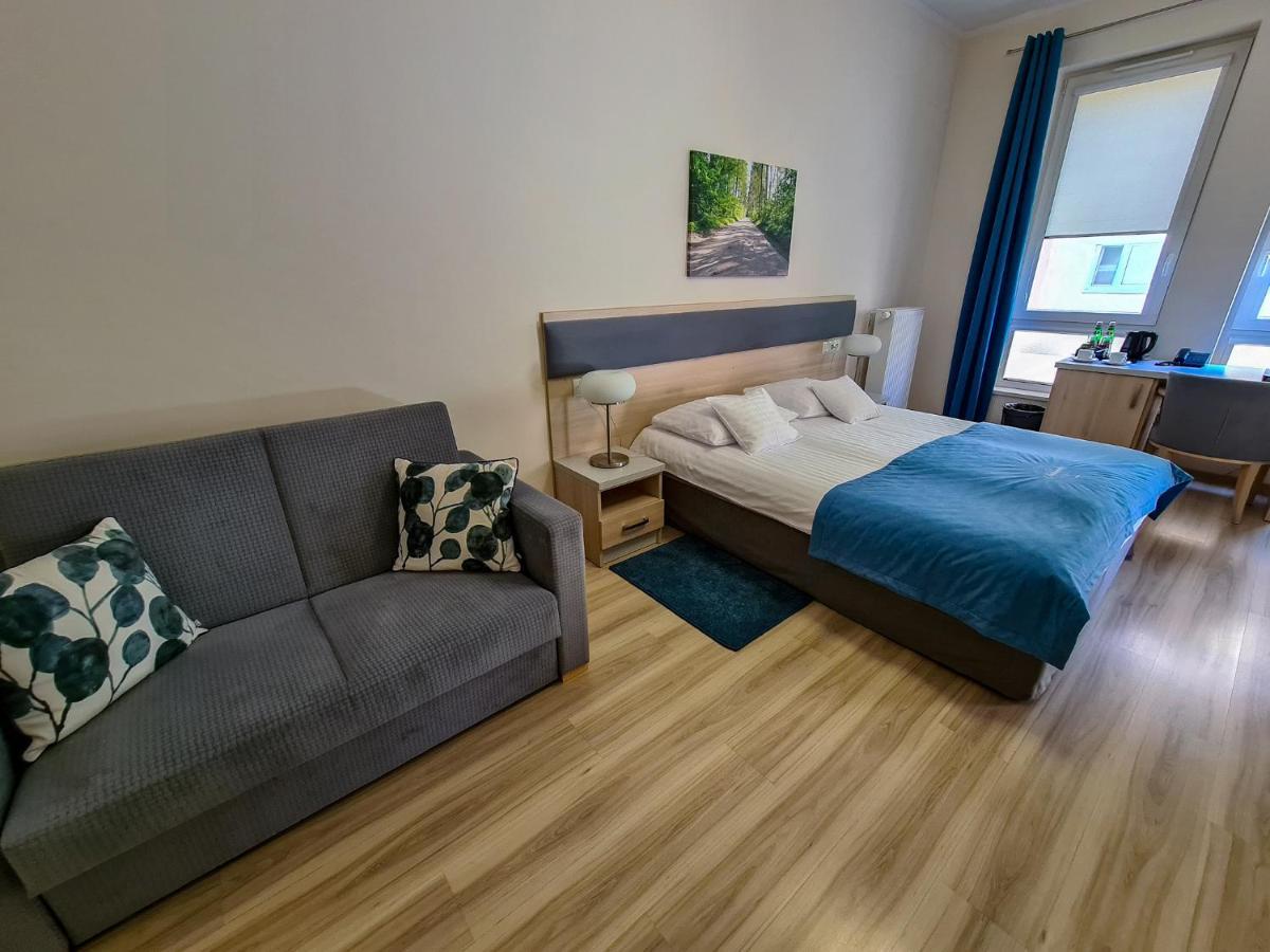 Antoninska Hotel & Apartamenty Leszno  Dış mekan fotoğraf