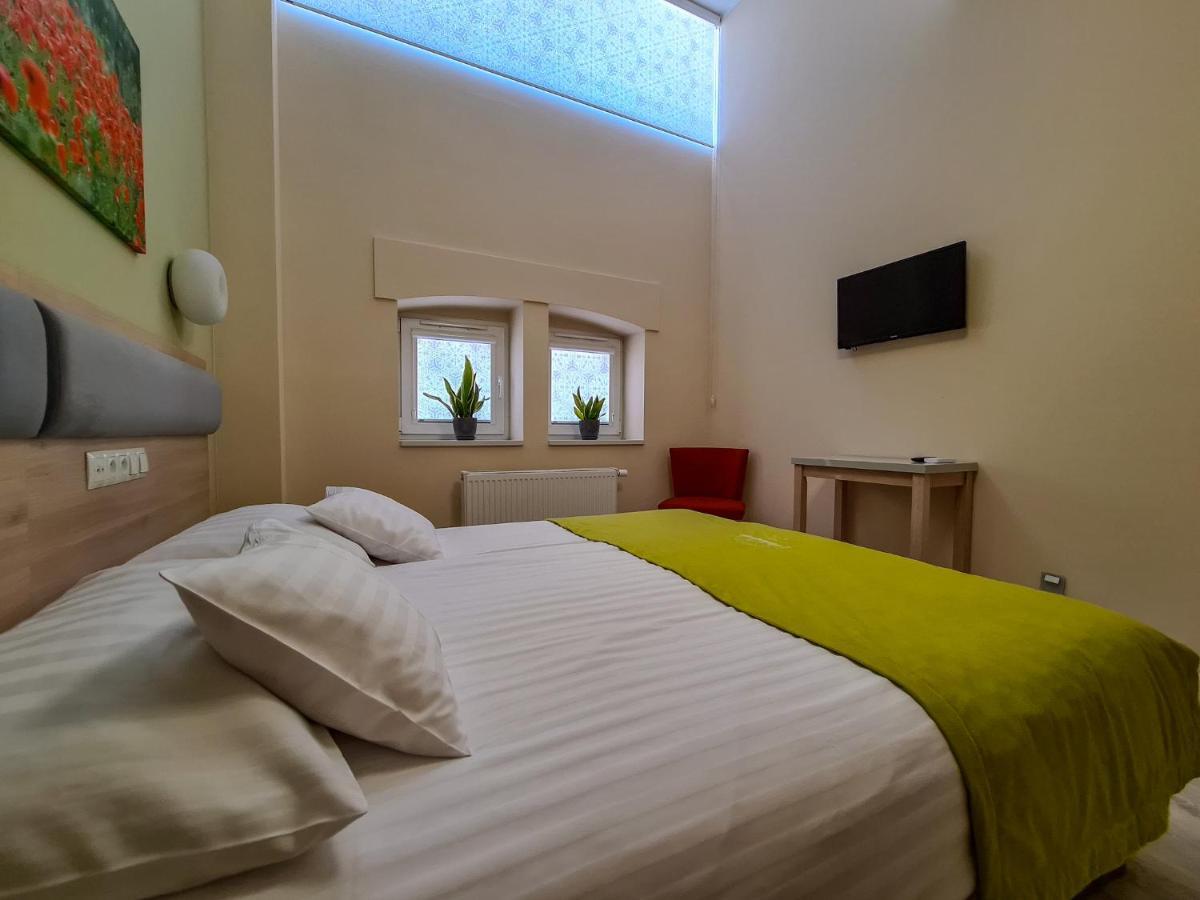Antoninska Hotel & Apartamenty Leszno  Dış mekan fotoğraf