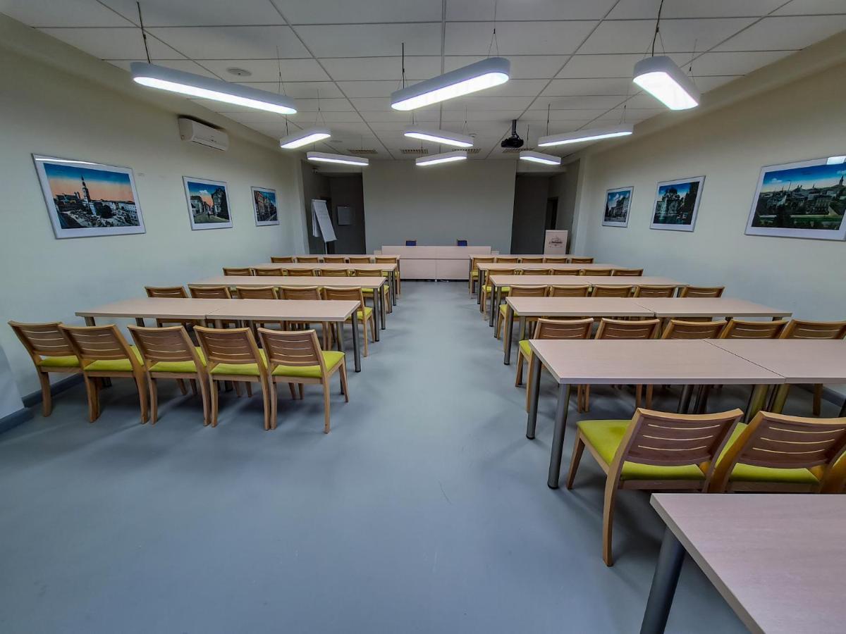 Antoninska Hotel & Apartamenty Leszno  Dış mekan fotoğraf