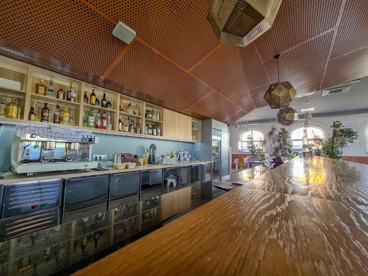 Antoninska Hotel & Apartamenty Leszno  Dış mekan fotoğraf