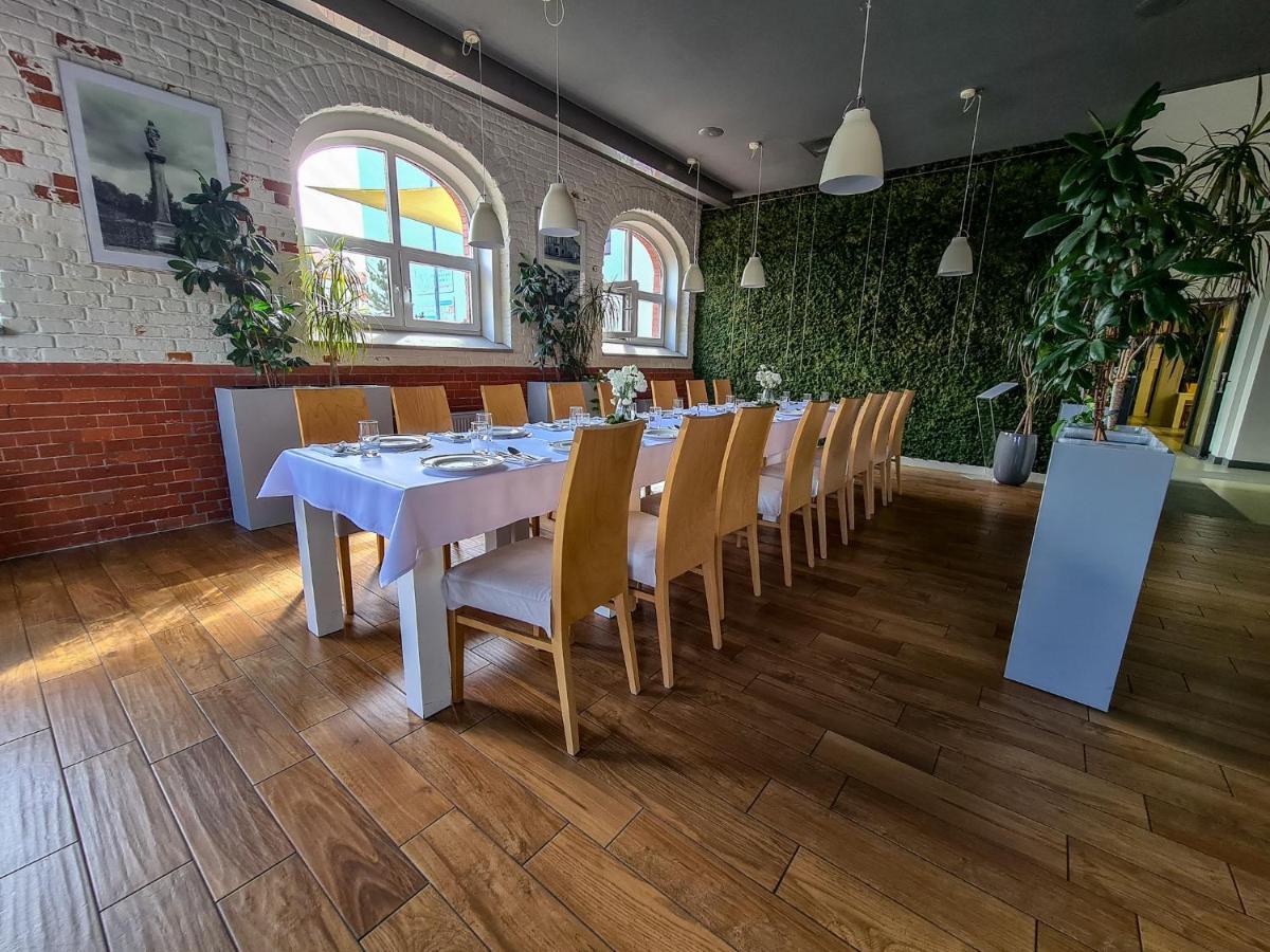 Antoninska Hotel & Apartamenty Leszno  Dış mekan fotoğraf