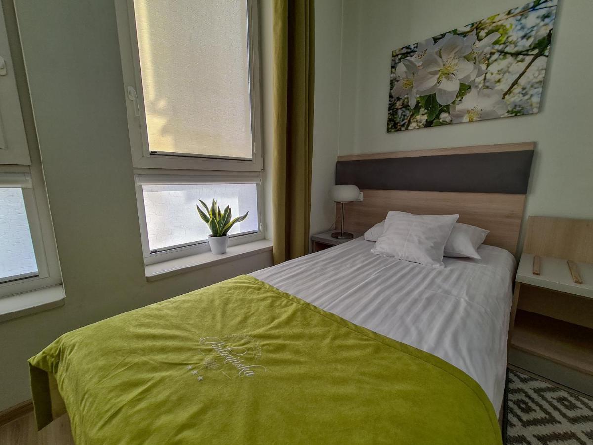 Antoninska Hotel & Apartamenty Leszno  Dış mekan fotoğraf