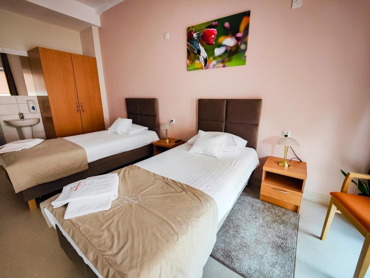 Antoninska Hotel & Apartamenty Leszno  Dış mekan fotoğraf