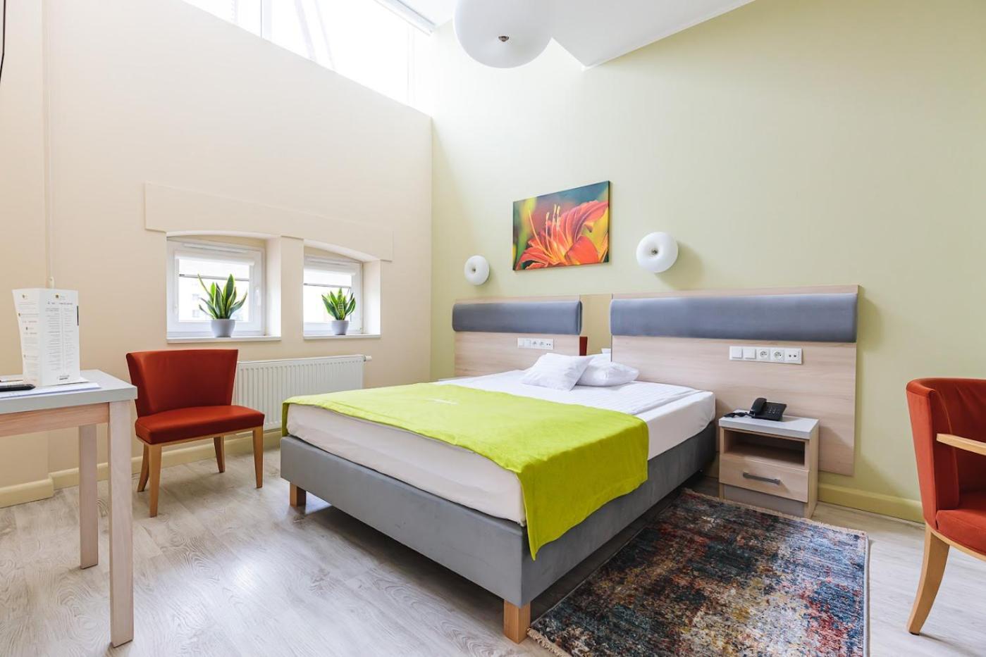 Antoninska Hotel & Apartamenty Leszno  Dış mekan fotoğraf