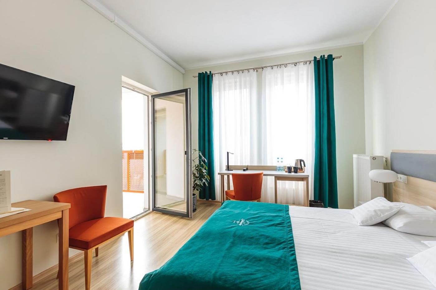 Antoninska Hotel & Apartamenty Leszno  Dış mekan fotoğraf