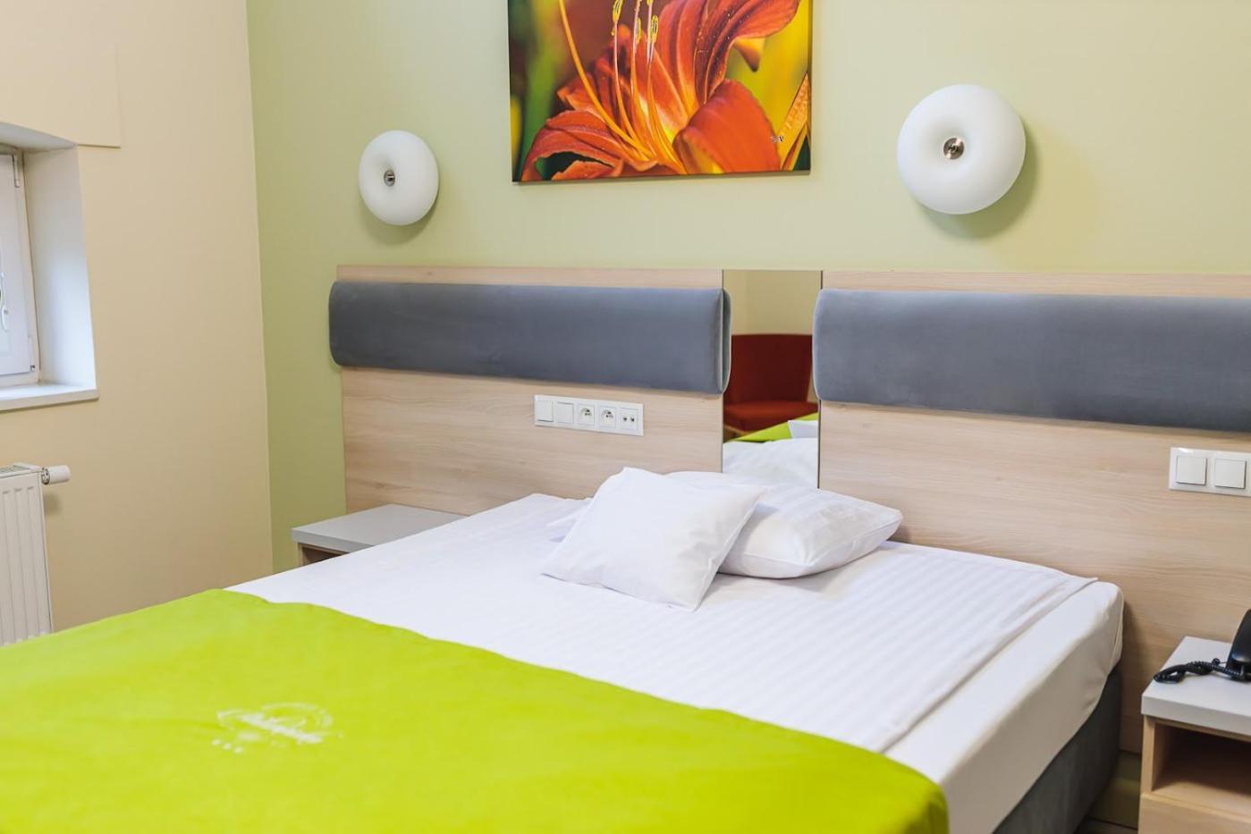 Antoninska Hotel & Apartamenty Leszno  Dış mekan fotoğraf